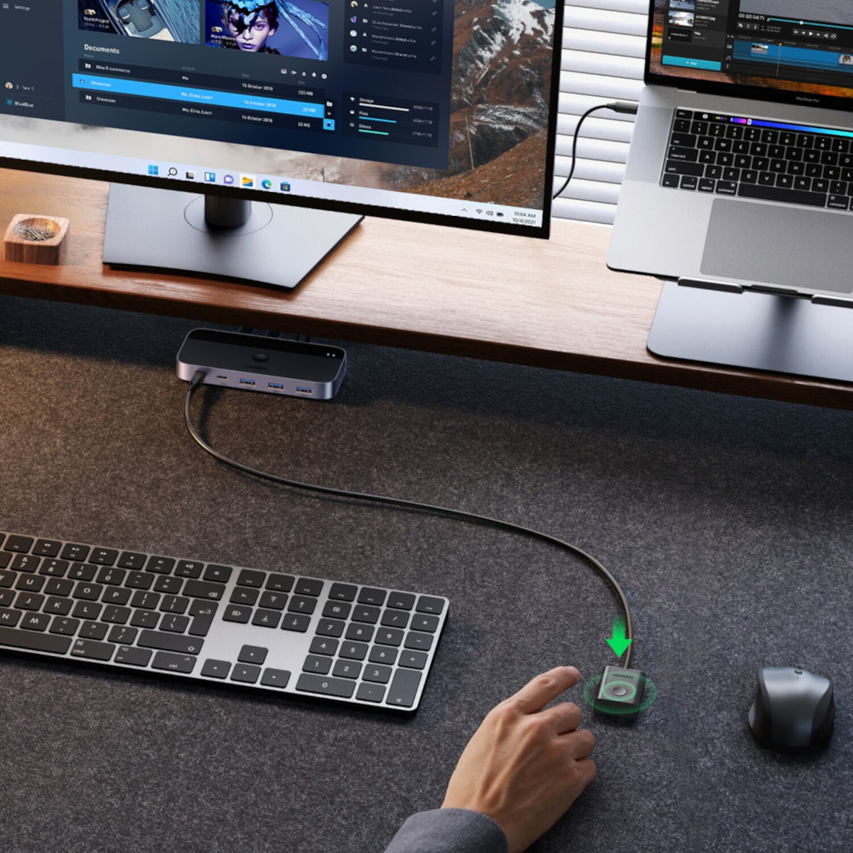 UGREEN Sharing Switch Box 2-in-4 Out