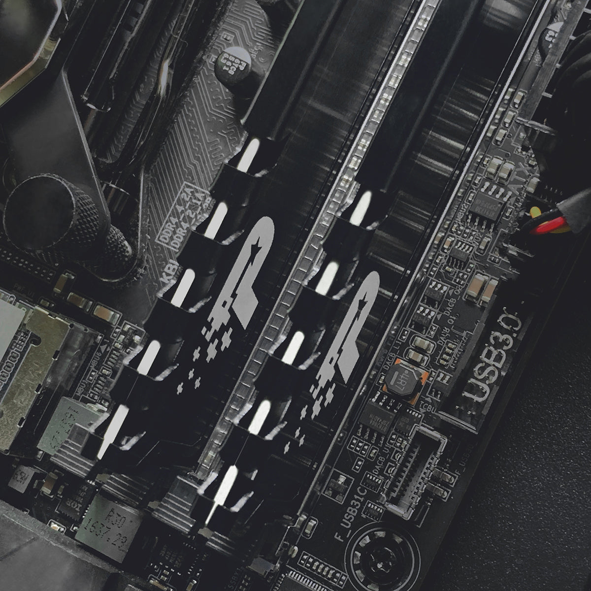 Patriot Signature Line Premium DDR4 16GB 3200MHZ Desktop Memory - additional view